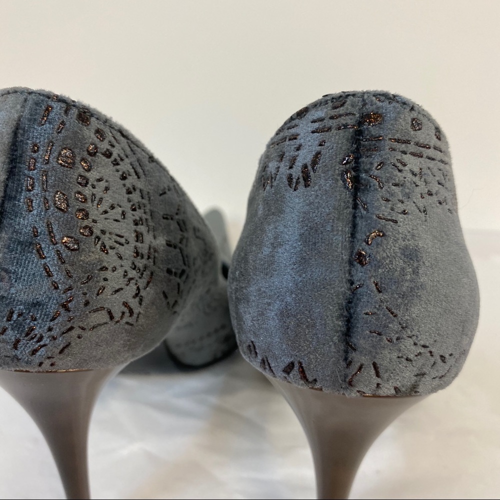 Furla Velvet Gray/Blue Pointy Toe Pumps - Picture 4 of 10
